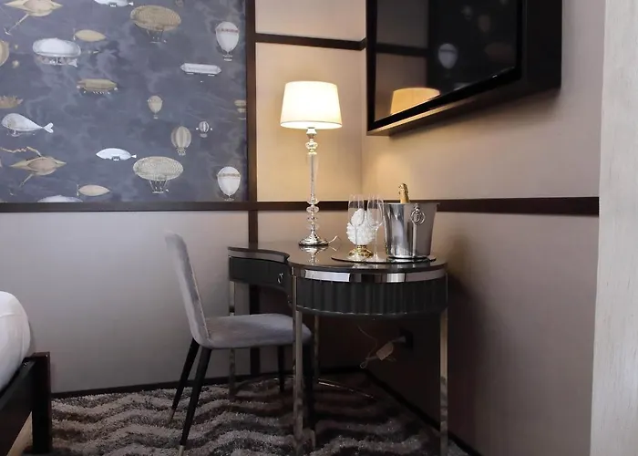 Helmirage Piazza Di Spagna Pensjonat 4*