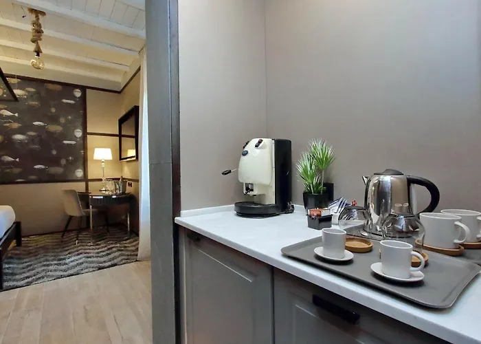 Helmirage Piazza Di Spagna 4* Rzym