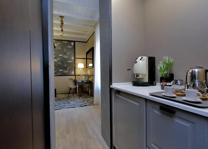 Pensjonat Helmirage Piazza Di Spagna 4*