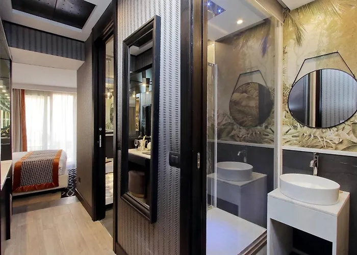 Helmirage Piazza Di Spagna Pensjonat 4*
