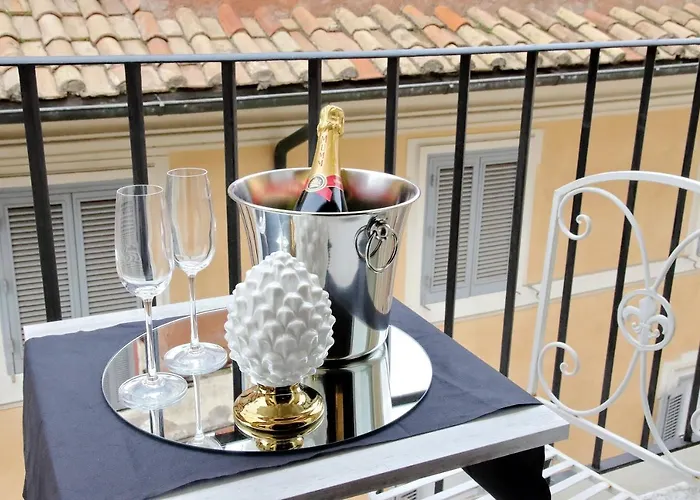 Pensjonat Helmirage Piazza Di Spagna 4*