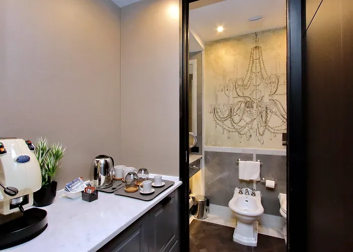 Helmirage Piazza Di Spagna 4* Rzym