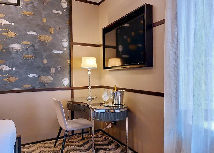 Helmirage Piazza Di Spagna 4* Rzym